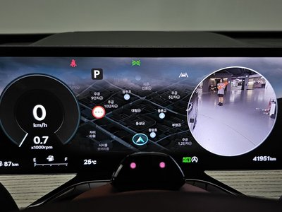 2024 Genesis GV80 thumbnail 11