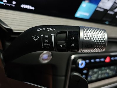 2024 Genesis GV80 thumbnail 33
