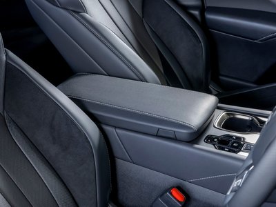 صورة مصغرة 61 لـ 2025 Lexus RX