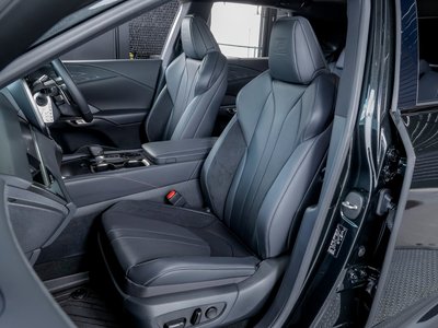 صورة مصغرة 17 لـ 2025 Lexus RX