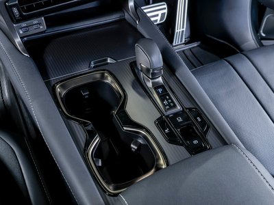 صورة مصغرة 57 لـ 2025 Lexus RX