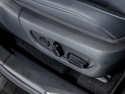 صورة مصغرة 53 لـ 2025 Lexus RX