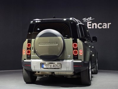 LAND ROVER DEFENDER - 3