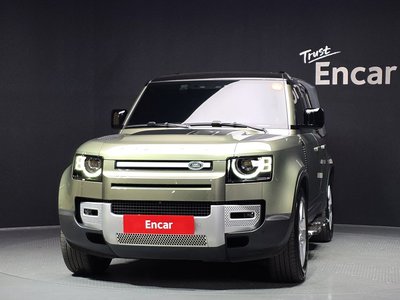LAND ROVER DEFENDER - 2
