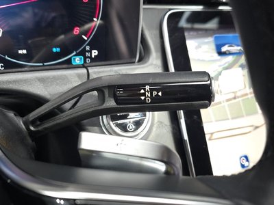 MERCEDES-BENZ E-CLASS - 9