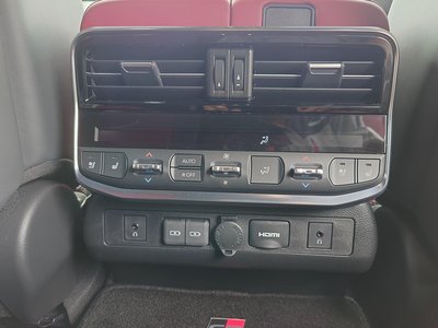 2025 Toyota LAND CRUISER 300 缩略图 25