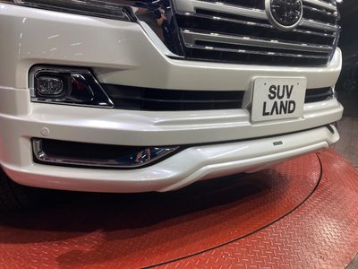 TOYOTA LAND CRUISER 200 - 3