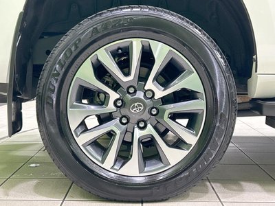 صورة مصغرة 33 لـ 2023 Toyota LAND CRUISER PRADO