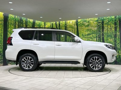 صورة مصغرة 28 لـ 2023 Toyota LAND CRUISER PRADO