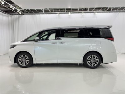 2024 Toyota ALPHARD — фото 9