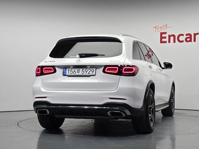 MERCEDES-BENZ GLC - 4