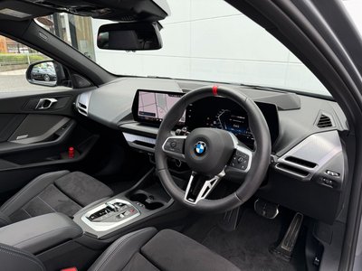 صورة 7 لـ 2025 BMW 1 SERIES