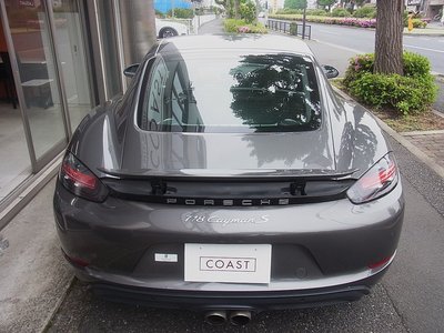 PORSCHE 718 - 8