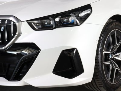 BMW I5 - 4