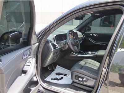 2025 BMW X7 — миниатюра 12