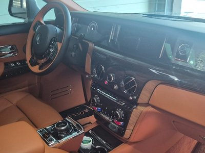 ROLLS-ROYCE PHANTOM - 9