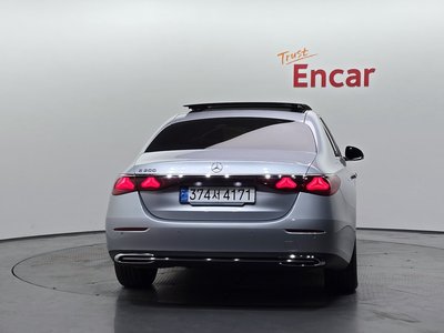 MERCEDES-BENZ E-CLASS - 4