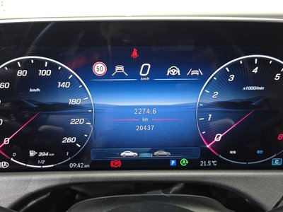 MERCEDES-BENZ E-CLASS - 8
