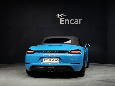 صورة 4 لـ 2019 Porsche 718