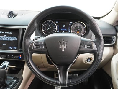2022 Maserati LEVANTE — фото 10
