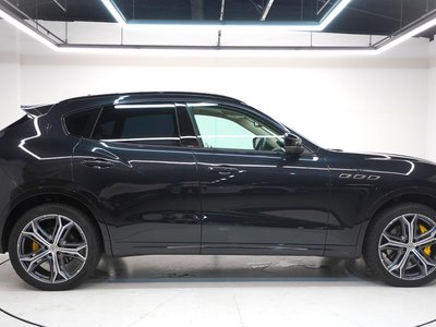 2022 Maserati LEVANTE — фото 4
