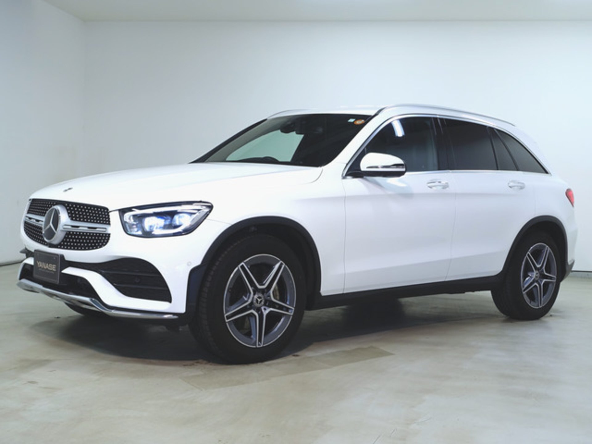 MERCEDES-BENZ GLC - View 1