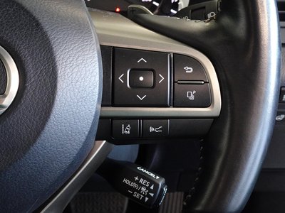 صورة مصغرة 13 لـ 2021 Lexus RX