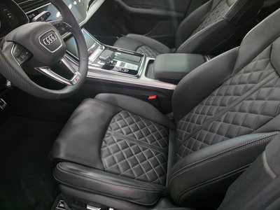 صورة 10 لـ 2025 AUDI Q7