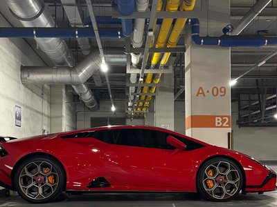2023 Lamborghini HURACAN — миниатюра 12