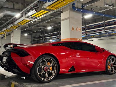 2023 Lamborghini HURACAN — миниатюра 14
