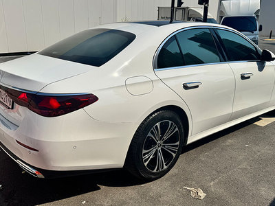 MERCEDES-BENZ E-CLASS - 3