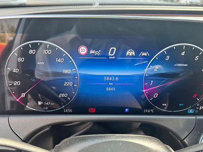 MERCEDES-BENZ E-CLASS - 5