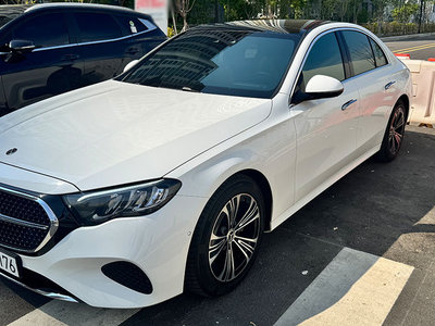 MERCEDES-BENZ E-CLASS - 4
