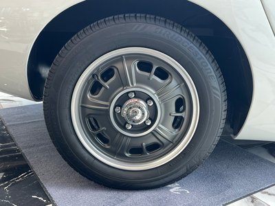صورة 29 لـ 2017 Toyota 2000GT