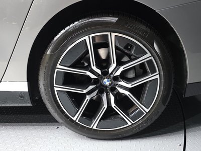 صورة 8 لـ 2023 BMW 7 SERIES