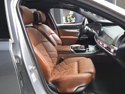 2023 BMW 7 SERIES thumbnail 17