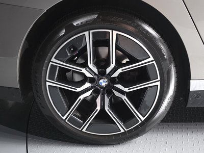 صورة 6 لـ 2023 BMW 7 SERIES