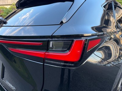 2025 Lexus NX — миниатюра 21