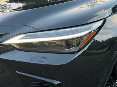 2025 Lexus NX photo 5