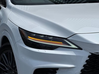 LEXUS RX - 8