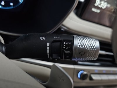 2025 Genesis THE NEW G70 — миниатюра 31