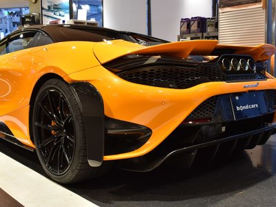 MCLAREN 765LT SPIDER - 10