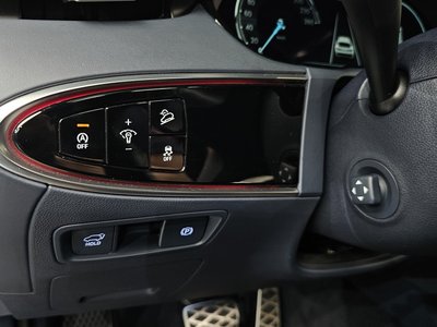 2021 Genesis GV70 — миниатюра 20