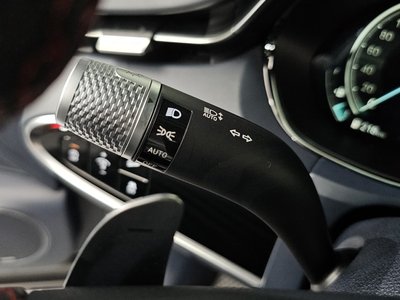 2021 Genesis GV70 — миниатюра 26