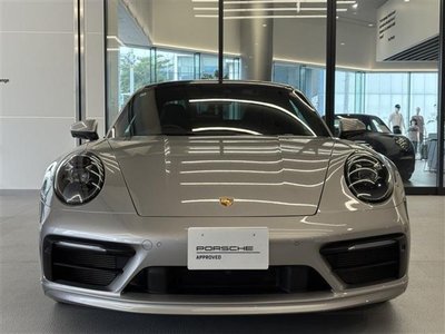 PORSCHE 911 - 4