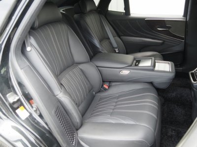 2022 Lexus LS 缩略图 28