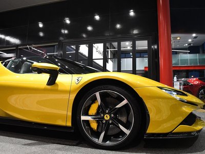 2024 Ferrari SF90 SPIDER 缩略图 13