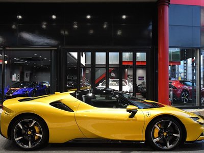 2024 Ferrari SF90 SPIDER photo 8