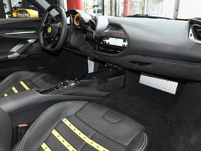 2024 Ferrari SF90 SPIDER photo 3