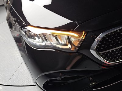 MERCEDES-BENZ E-CLASS - 9